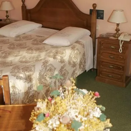 Xallas Hotel 2*